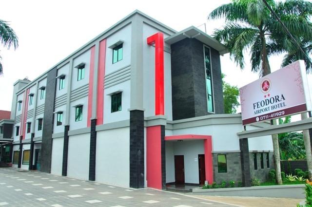 Feodora Airport Otel Palembang Dış mekan fotoğraf