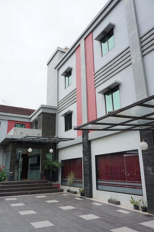 Feodora Airport Otel Palembang Dış mekan fotoğraf